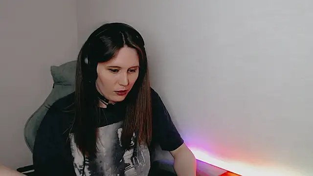 Snapshot of tracy_cooper chatting on 6, 1, 2025 tracy cooper online show from 6, 1, 2025