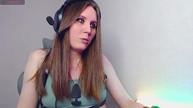 Snapshot of tracy_cooper chatting on 13, 2, 2025 tracy cooper online show from 13, 2, 2025