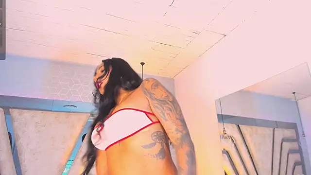 Snapshot of AngelineHeet chatting on 3, 10, 2025 AngelineHeet online show from 3, 10, 2025