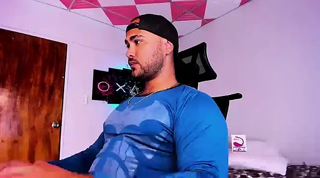 Sebas-hott online show from 4, 1, 2025