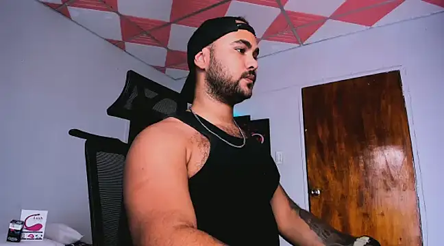 Sebas-hott online show from 8, 2, 2025