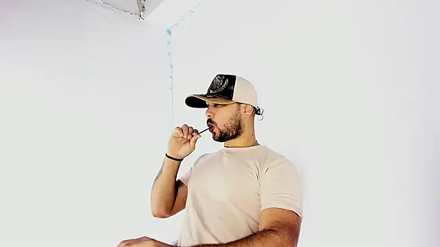 Sebas-hott online show from 17, 9, 2025