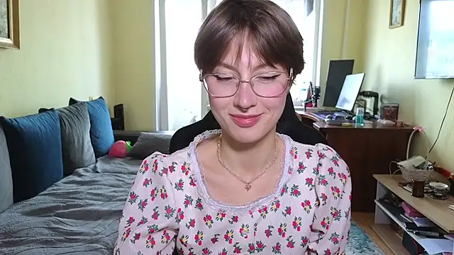 MalvinaBlum online show from 18, 4, 2026