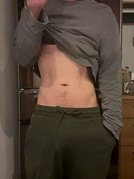 saku chan live online show from 8, 4, 2026