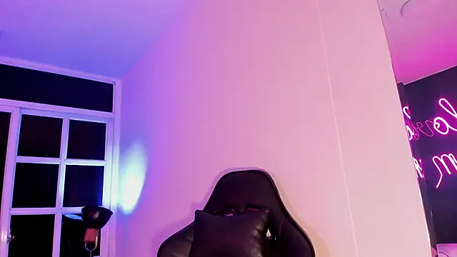 Snapshot of sabrinamilani chatting on 25, 2, 2025 sabrinamilani online show from 25, 2, 2025