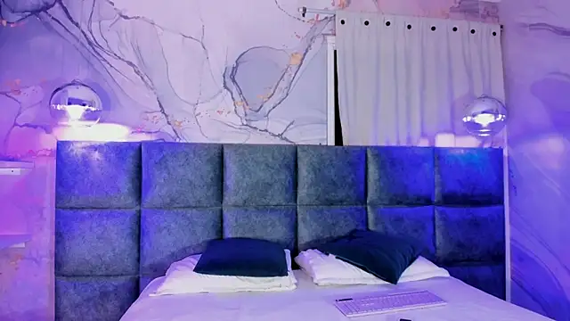 Snapshot of sabrinamilani chatting on 13, 9, 2025 sabrinamilani online show from 13, 9, 2025