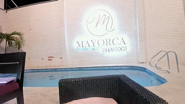 Snapshot of sabrinamilani chatting on 8, 11, 2025 sabrinamilani online show from 8, 11, 2025