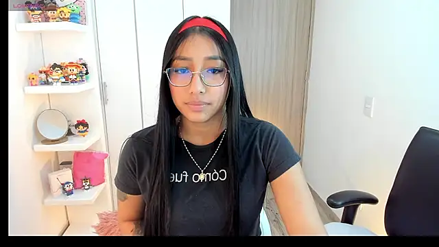 Snapshot of isa_bellaa0 chatting on 15, 10, 2025 isa bellaa0 online show from 15, 10, 2025