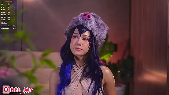 Bella-Franco online show from 16, 9, 2025