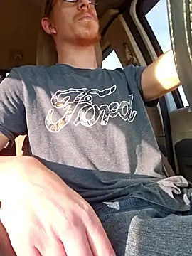 Snapshot of REDHAMMER_ chatting on 4, 11, 2025 REDHAMMER online show from 4, 11, 2025