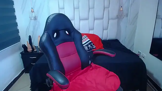 Snapshot of Anabella_Thompson chatting on 19, 3, 2025 Anabella Thompson online show from 19, 3, 2025