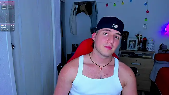 liam oficial02 online show from 19, 12, 2024