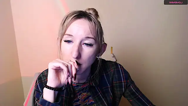 Snapshot of AmandaSell chatting on 8, 6, 2026 AmandaSell online show from 8, 6, 2026