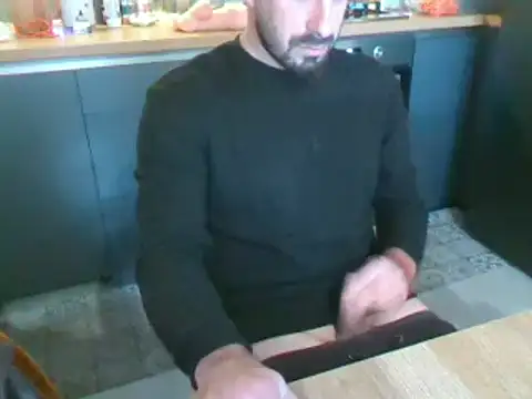 Snapshot of giorgakaci69 chatting on 2, 12, 2024 giorgakaci69 online show from 2, 12, 2024