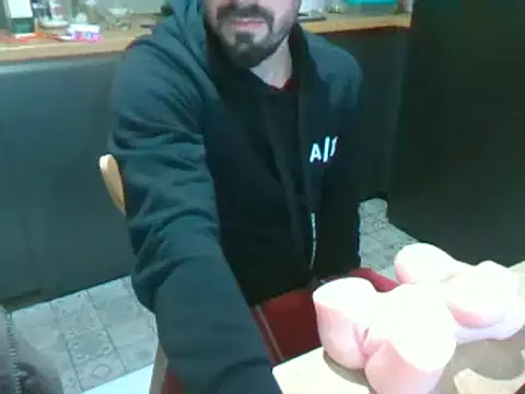 Snapshot of giorgakaci69 chatting on 9, 12, 2024 giorgakaci69 online show from 9, 12, 2024