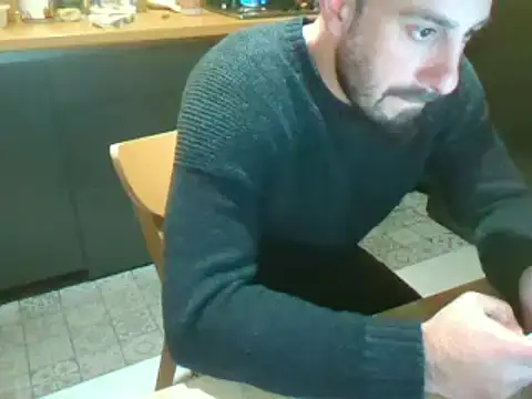 Snapshot of giorgakaci69 chatting on 16, 12, 2024 giorgakaci69 online show from 16, 12, 2024