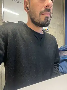 Snapshot of giorgakaci69 chatting on 22, 9, 2025 giorgakaci69 online show from 22, 9, 2025