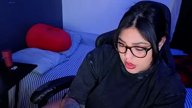 Snapshot of miacanela_xo chatting on 16, 3, 2026 miacanela xo online show from 16, 3, 2026