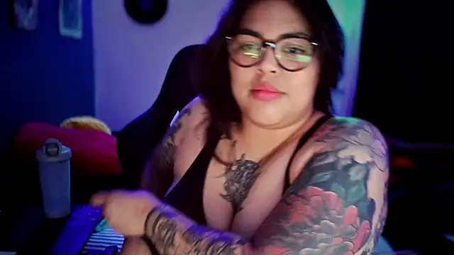 Snapshot of miacanela_xo chatting on 1, 4, 2026 miacanela xo online show from 1, 4, 2026