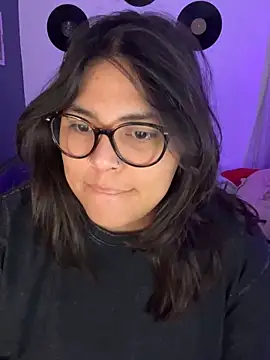 Snapshot of miacanela_xo chatting on 6, 4, 2026 miacanela xo online show from 6, 4, 2026