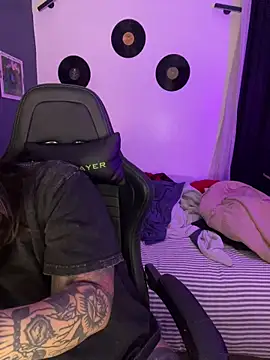 Snapshot of miacanela_xo chatting on 6, 4, 2026 miacanela xo online show from 6, 4, 2026