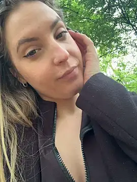 LiliMorganxxx online show from 28, 4, 2026