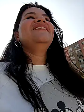 Snapshot of Julieta-tits chatting on 15, 12, 2024 Julieta-tits online show from 15, 12, 2024