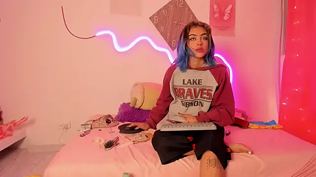 lilith horny online show from 10, 1, 2025