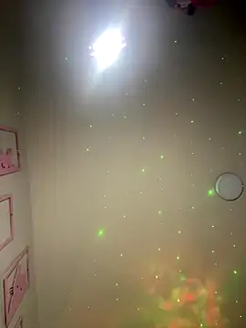 Kimmymadison- online show from 17, 12, 2025