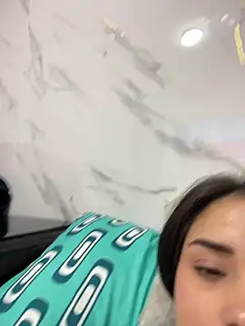 Snapshot of Kimmymadison- chatting on 3, 2, 2026 Kimmymadison- online show from 3, 2, 2026