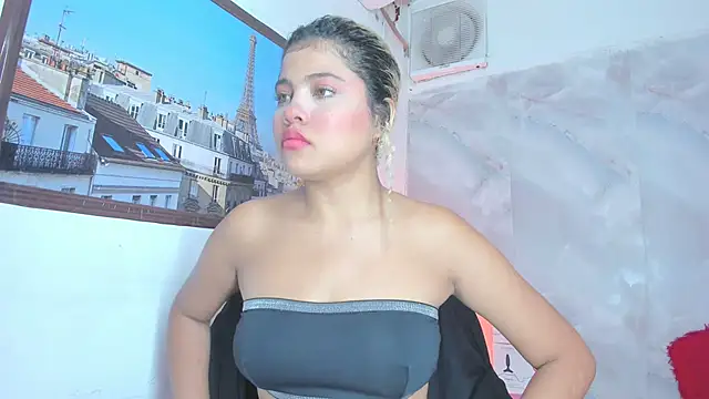 sofiacastillo01 online show from 28, 5, 2026