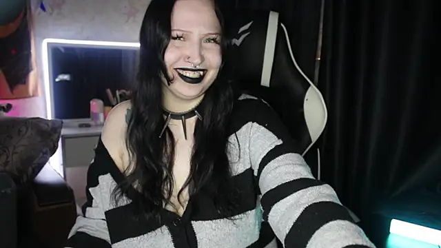 Kitty goth online show from 19, 6, 2026