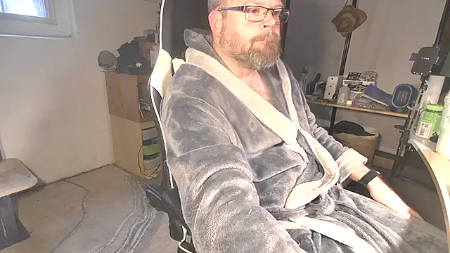 Snapshot of MagnusCockus chatting on 5, 4, 2026 MagnusCockus online show from 5, 4, 2026