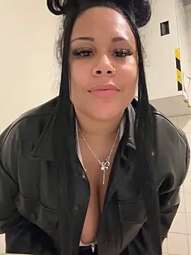 HaileyDiana online show from 9, 3, 2025