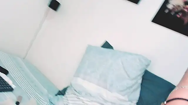 Snapshot of Aleja1214 chatting on 23, 2, 2025 Aleja1214 online show from 23, 2, 2025