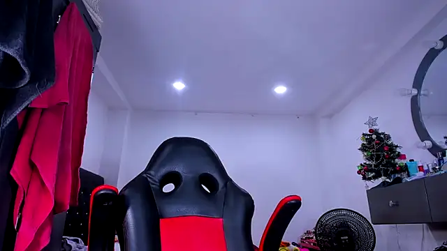 kerlysmith 24 online show from 3, 1, 2025