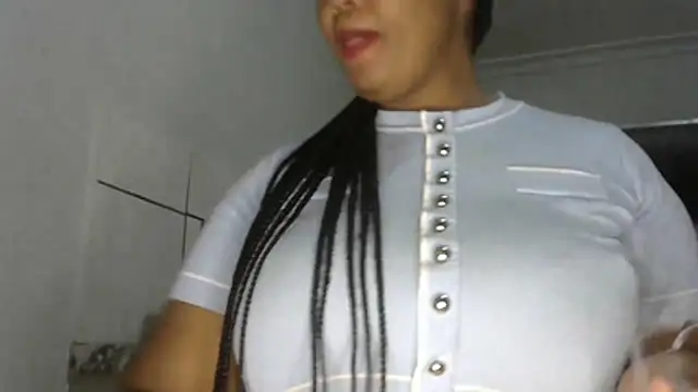 NippleMilkXx online show from 30, 5, 2026