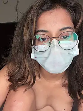 Snapshot of HotIndianCouple__8 chatting on 1, 2, 2025 HotIndianCouple 8 online show from 1, 2, 2025