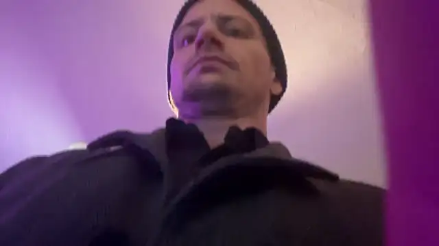 Snapshot of trash4cash chatting on 24, 2, 2026 trash4cash online show from 24, 2, 2026