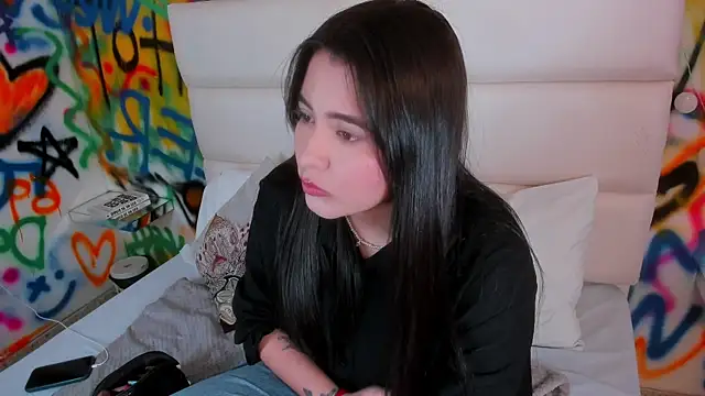 Liana Bernocchi online show from 27, 11, 2025