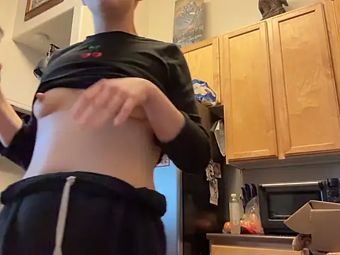 Snapshot of Starving4Cock chatting on 13, 12, 2024 Starving4Cock online show from 13, 12, 2024