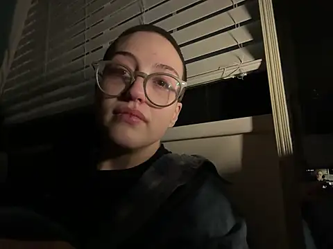 Snapshot of Starving4Cock chatting on 14, 12, 2024 Starving4Cock online show from 14, 12, 2024