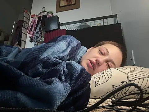 Snapshot of Starving4Cock chatting on 7, 2, 2025 Starving4Cock online show from 7, 2, 2025