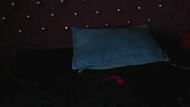 Snapshot of MaddyHudson chatting on 21, 2, 2025 MaddyHudson online show from 21, 2, 2025