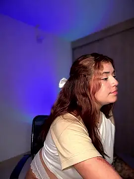 Snapshot of JoselinFlower_ chatting on 4, 12, 2024 JoselinFlower online show from 4, 12, 2024