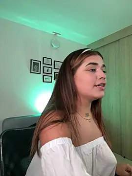 Snapshot of JoselinFlower_ chatting on 1, 2, 2025 JoselinFlower online show from 1, 2, 2025