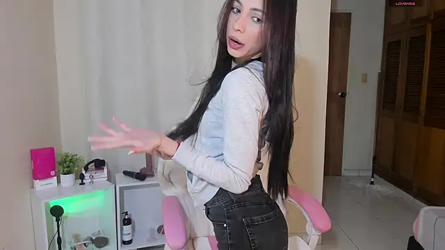 shanakendal2 online show from 18, 3, 2025