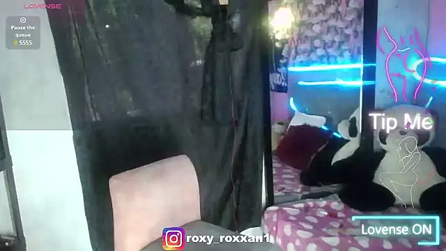 roxy roxxan online show from 15, 3, 2025
