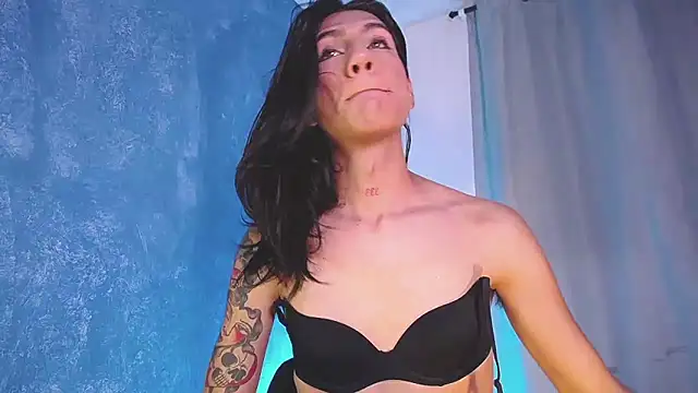 sofiaa grey  online show from 2, 1, 2025