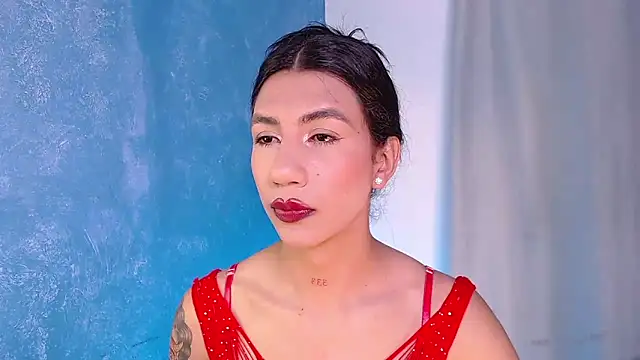 sofiaa grey  online show from 26, 1, 2025